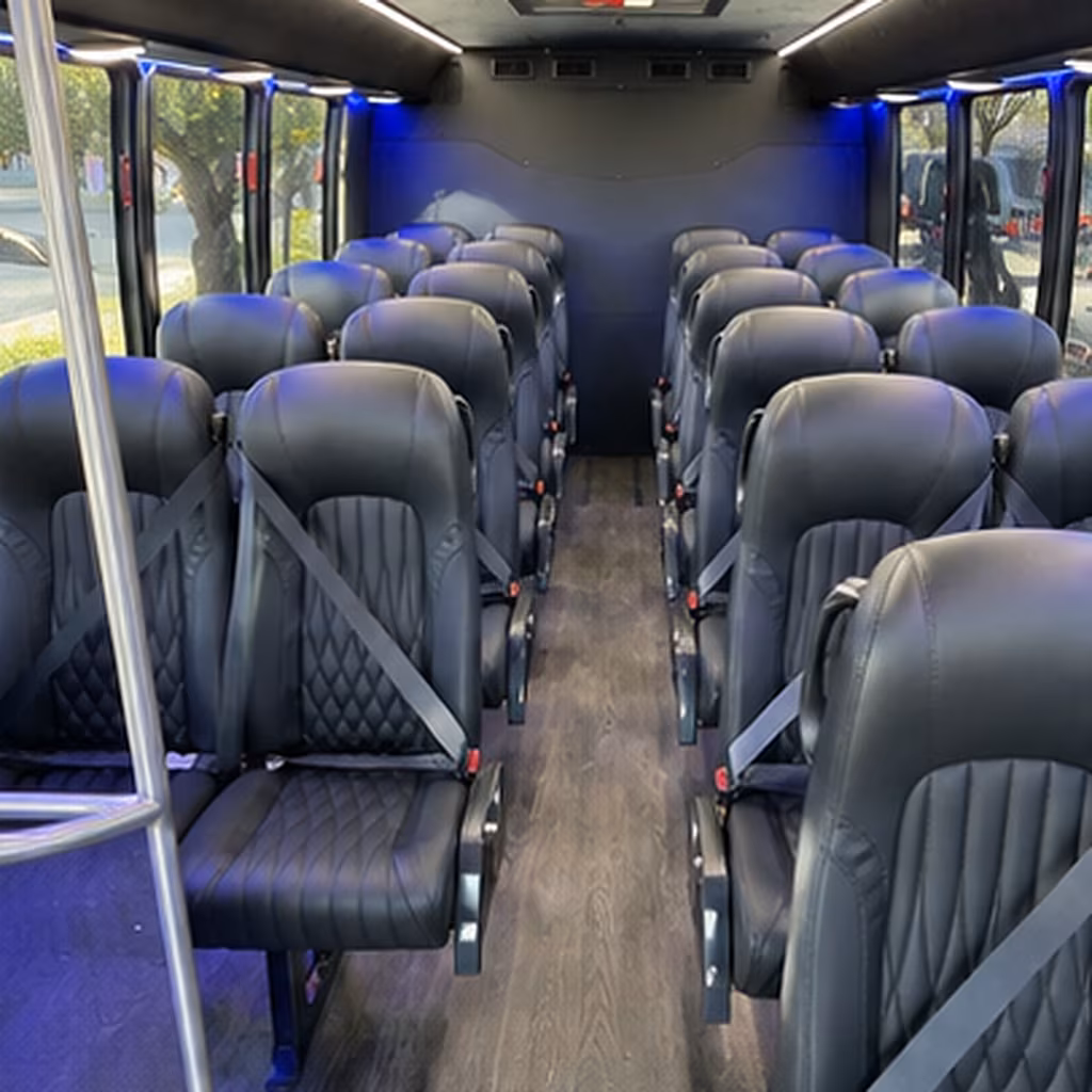 easily book transportation for your next airport transfer 3