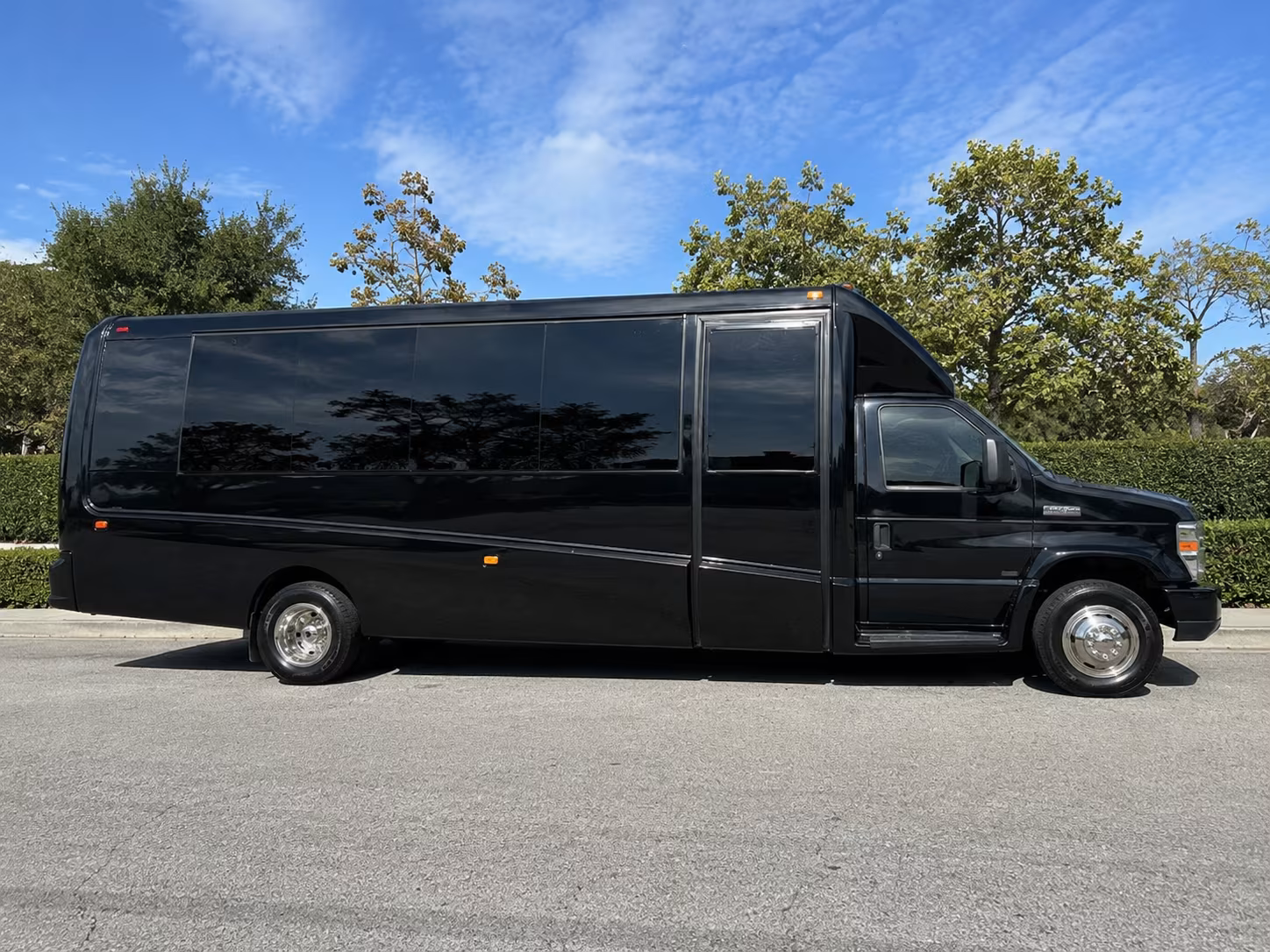 easily book transportation for your next wedding 3