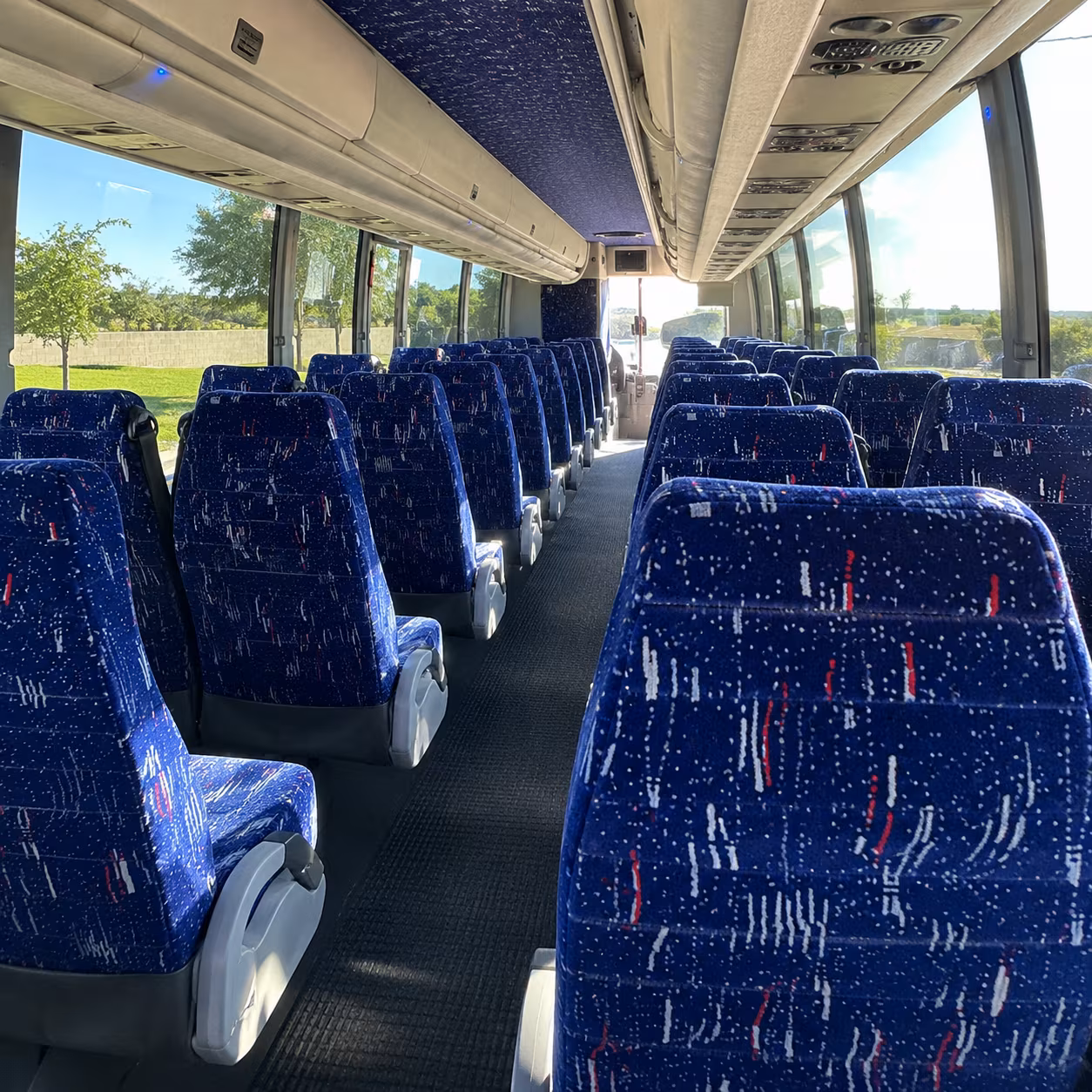 long distance charter buses for oregon ducks and oregon state games from hillsboro