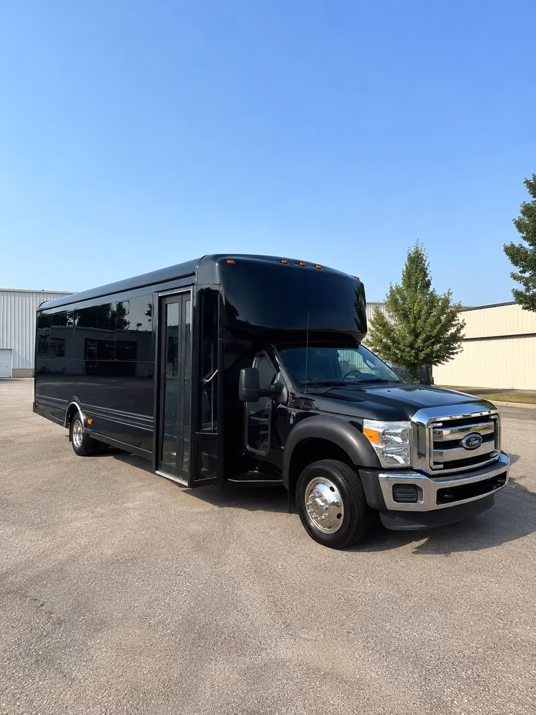 party buses for wine tours through the tualatin valley